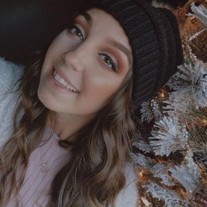 Meet your Posher, Haley